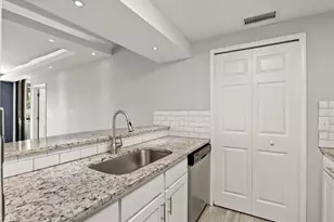 3481 Lakeside Dr, Atlanta, GA 30326 - Photo 3