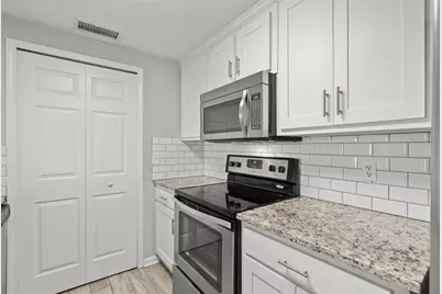 3481 Lakeside Drive #1007, Atlanta, GA 30326 - Photo 5