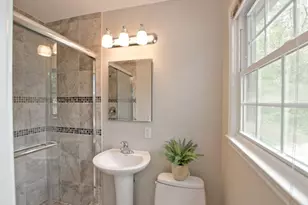 2065 Renault Ln, Atlanta, GA 30345 - Photo 33