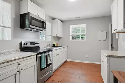 1070 Mayson Turner Road NW, Atlanta, GA 30314 - Photo 15