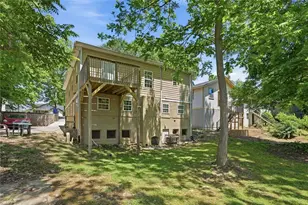1070 Mayson Turner Rd NW, Atlanta, GA 30314 - Photo 3