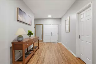 1070 Mayson Turner Rd NW, Atlanta, GA 30314 - Photo 5