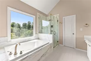 8455 Woodland View Dr, Gainesville, GA 30506 - Photo 5