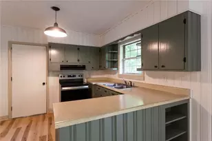 1431 S Broad St, Monroe, GA 30655 - Photo 9