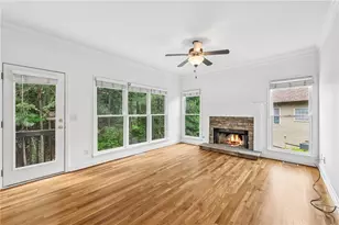 6367 Spring Lake Dr, Flowery Branch, GA 30542 - Photo 9