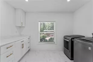 2023 Stoneleigh Dr, Stone Mountain, GA 30087 - Photo 21
