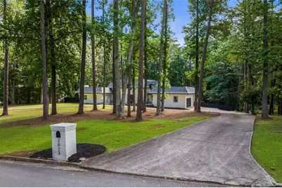 2023 Stoneleigh Drive, Stone Mountain, GA 30087 - Photo 53