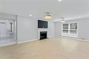 2023 Stoneleigh Dr, Stone Mountain, GA 30087 - Photo 13