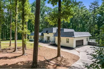 2023 Stoneleigh Drive, Stone Mountain, GA 30087 - Photo 49