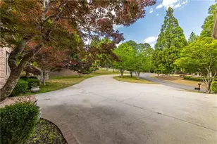 1483 Jones Rd, Roswell, GA 30075 - Photo 31