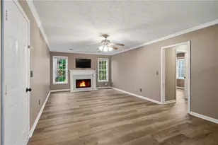 1543 Glencrest Trail, Lawrenceville, GA 30043 - Photo 13