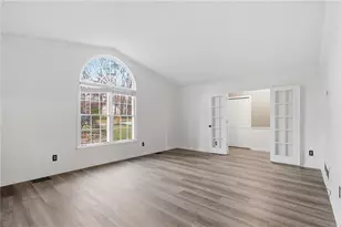 1543 Glencrest Trail, Lawrenceville, GA 30043 - Photo 5