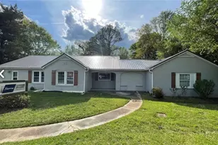 802 N Park St St, Carrollton, GA 30117 - Photo 1