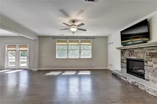 955 Laura Jean Ct, Buford, GA 30518 - Photo 17