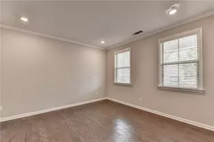 955 Laura Jean Ct, Buford, GA 30518 - Photo 7