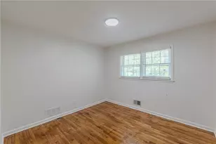 3483 Scenic Dr, East Point, GA 30344 - Photo 21