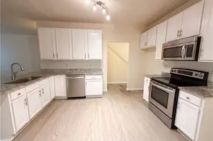 5080 Windsor Forrest Ln, Atlanta, GA 30349 - Photo 7