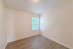 5080 Windsor Forrest Ln, Atlanta, GA 30349 - Photo 11