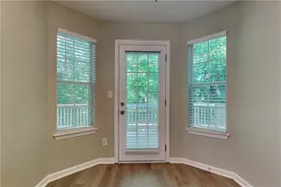 6469 Lester Ln, Stone Mountain, GA 30087 - Photo 7