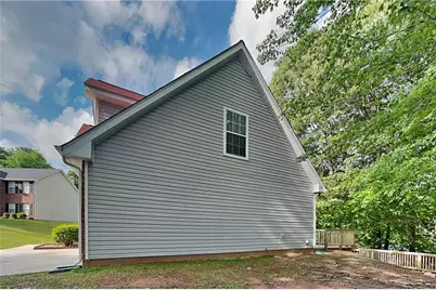 6469 Lester Lane, Stone Mountain, GA 30087 - Photo 17