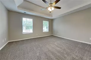 6469 Lester Ln, Stone Mountain, GA 30087 - Photo 9