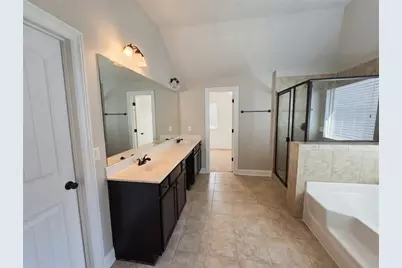 510 Georgia Circle, Loganville, GA 30052 - Photo 5