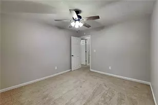9880 Lake Forest Way, Roswell, GA 30076 - Photo 11