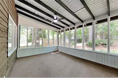 9880 Lake Forest Way, Roswell, GA 30076 - Photo 17