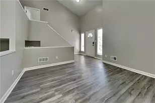 548 Julius Dr, Stone Mountain, GA 30087 - Photo 5