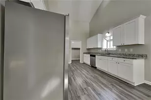 548 Julius Dr, Stone Mountain, GA 30087 - Photo 7