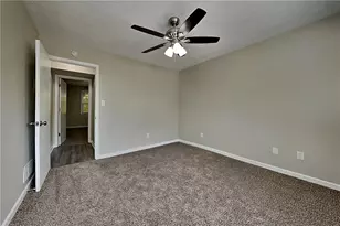 548 Julius Dr, Stone Mountain, GA 30087 - Photo 15