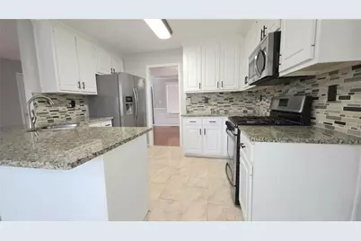 1048 Falls Brooke Drive, Conyers, GA 30094 - Photo 7