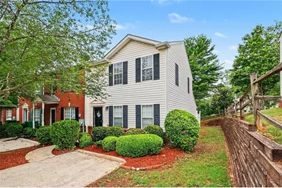 5867 Strathmoor Manor Circle, Lithonia, GA 30058 - Photo 3
