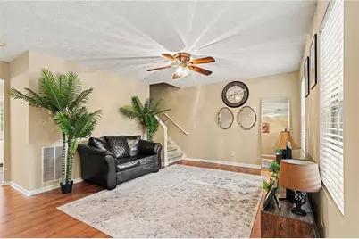 5867 Strathmoor Manor Circle, Lithonia, GA 30058 - Photo 9