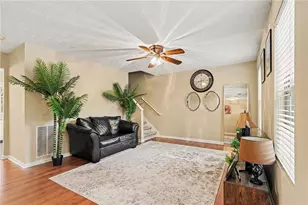 5867 Strathmoor Manor Cir, Lithonia, GA 30058 - Photo 9
