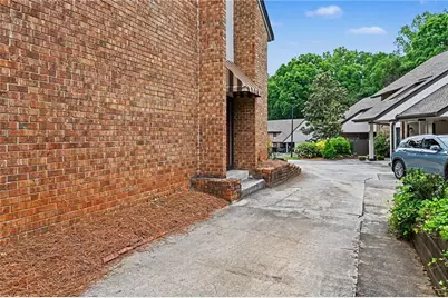 3257 Clairmont North NE, Brookhaven, GA 30329 - Photo 3
