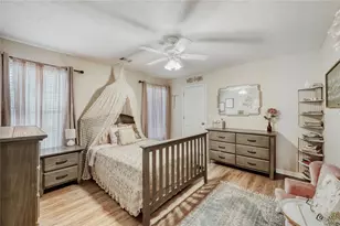 1611 Lake View Ct, Loganville, GA 30052 - Photo 35