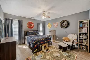 1611 Lake View Ct, Loganville, GA 30052 - Photo 33