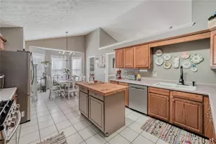 1611 Lake View Ct, Loganville, GA 30052 - Photo 15