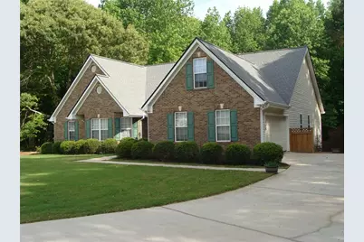 1611 Lake View Court, Loganville, GA 30052 - Photo 3