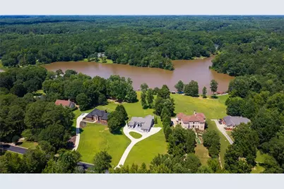 145 Lees Overlook, Fayetteville, GA 30214 - Photo 3