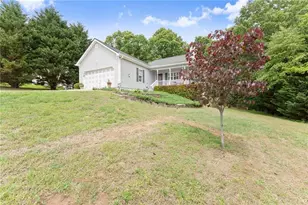 652 Shadow Mountain Ln, Cleveland, GA 30528 - Photo 5