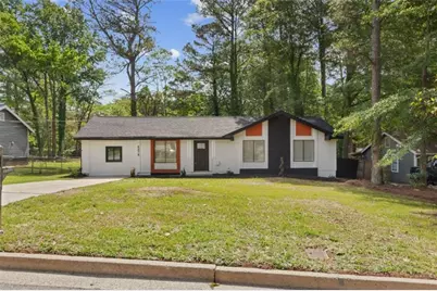 8878 Burnham Way, Jonesboro, GA 30238 - Photo 31