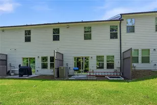 5652 Plain Field Ln, Lilburn, GA 30047 - Photo 23