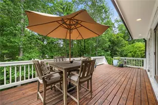 6321 Hunting Creek Rd, Sandy Springs, GA 30328 - Photo 13