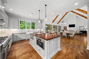 6321 Hunting Creek Rd, Sandy Springs, GA 30328 - Photo 19