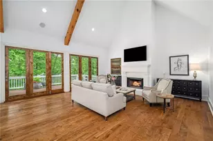 6321 Hunting Creek Rd, Sandy Springs, GA 30328 - Photo 11
