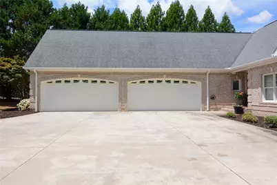 305 Lakeshore Drive, Hartwell, GA 30643 - Photo 15