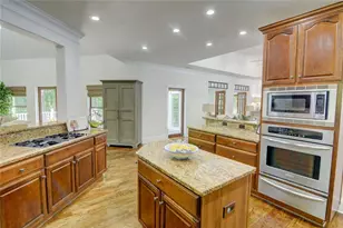 305 Lakeshore Dr, Hartwell, GA 30643 - Photo 27
