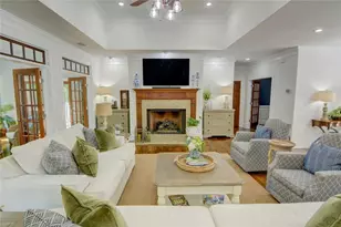 305 Lakeshore Dr, Hartwell, GA 30643 - Photo 9